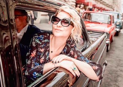 Stunning @evelinakhromtchenko in